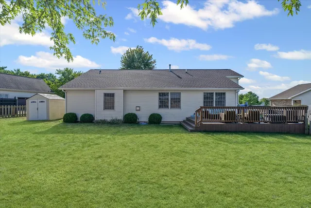 $285,000 | 106 Juniper Drive, Mahomet, IL 61853