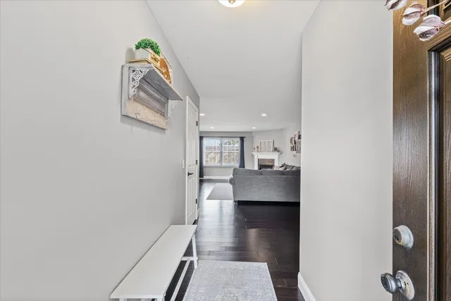 $285,000 | 106 Juniper Drive, Mahomet, IL 61853