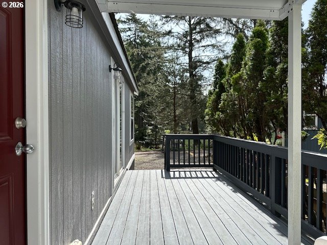 89510 Highway 101, Unit 16 Florence, OR 97439 - Photo 13 of 22