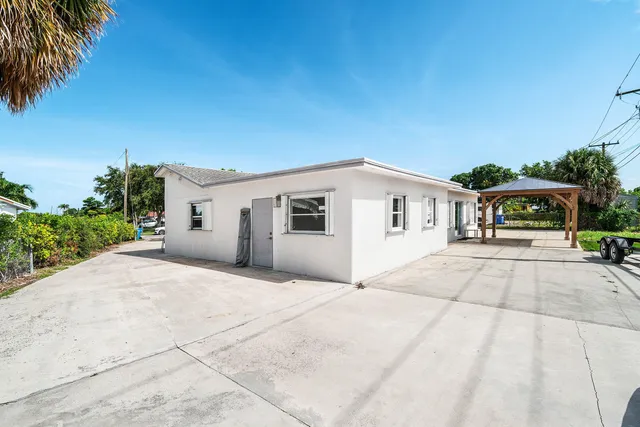 $3,500 | 403 South 13th Court, Lantana, FL 33462