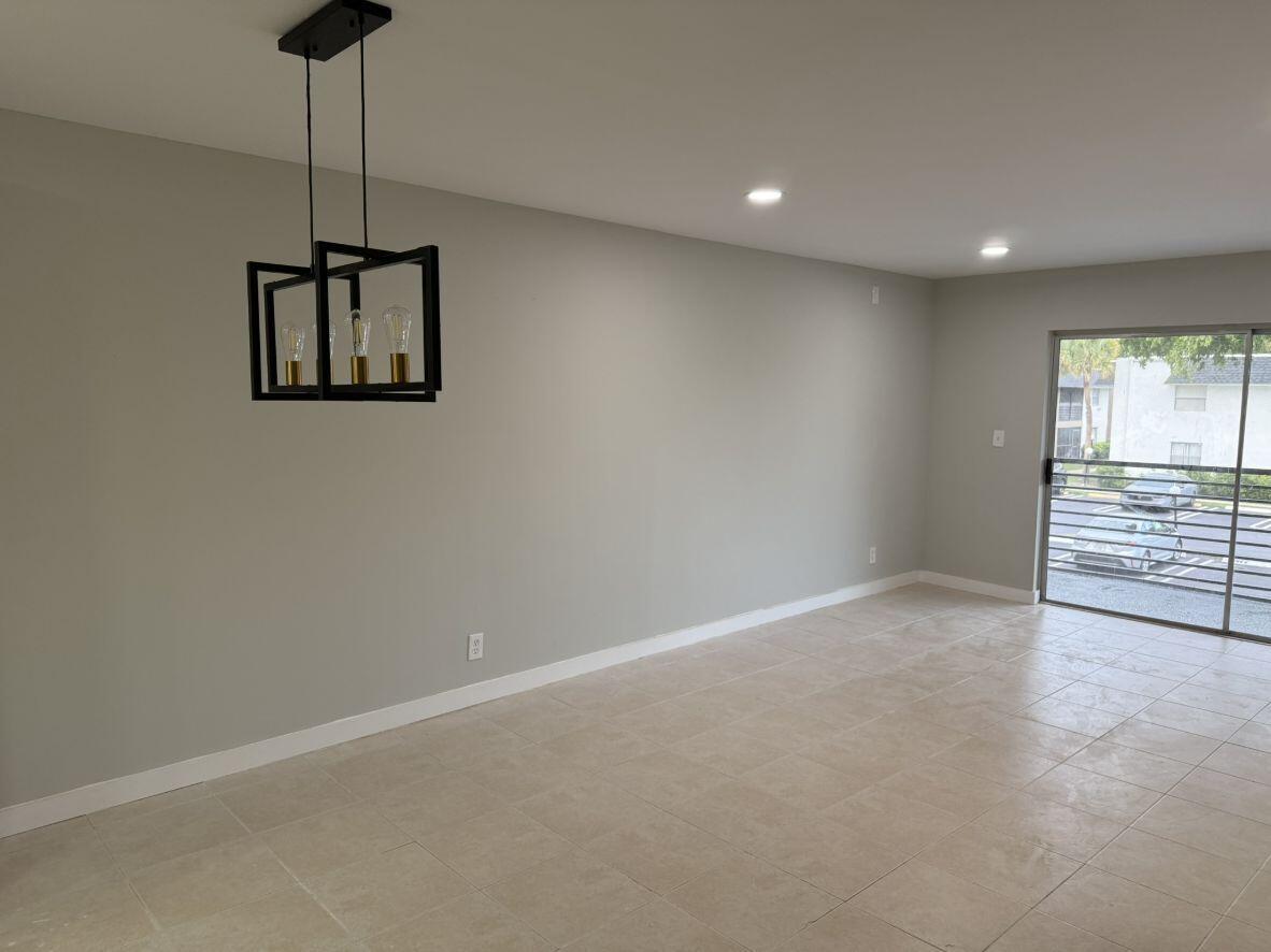 2810 Riverside Drive, Unit 2014 Coral Springs, FL 33065 - Photo 3 of 12 2ixr3lia9n_ucarecd_net_003