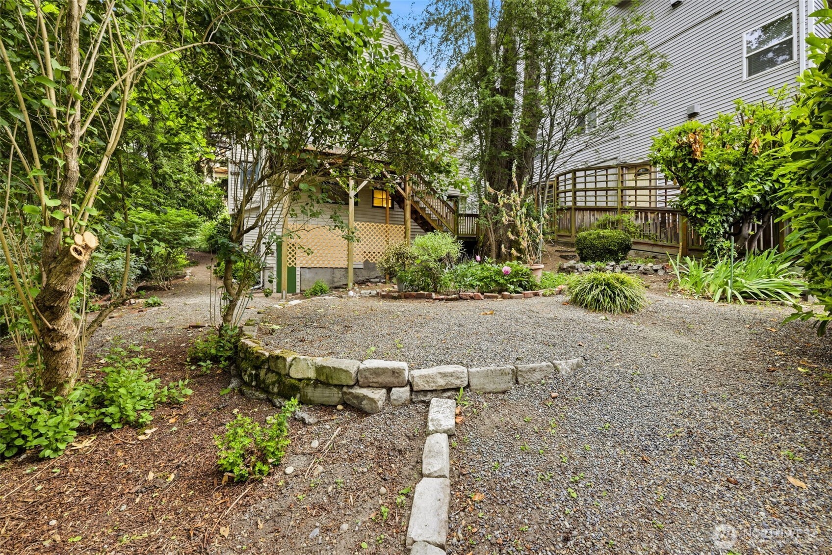 421 North 40th Street Seattle, WA 98103 - Photo 36 of 40