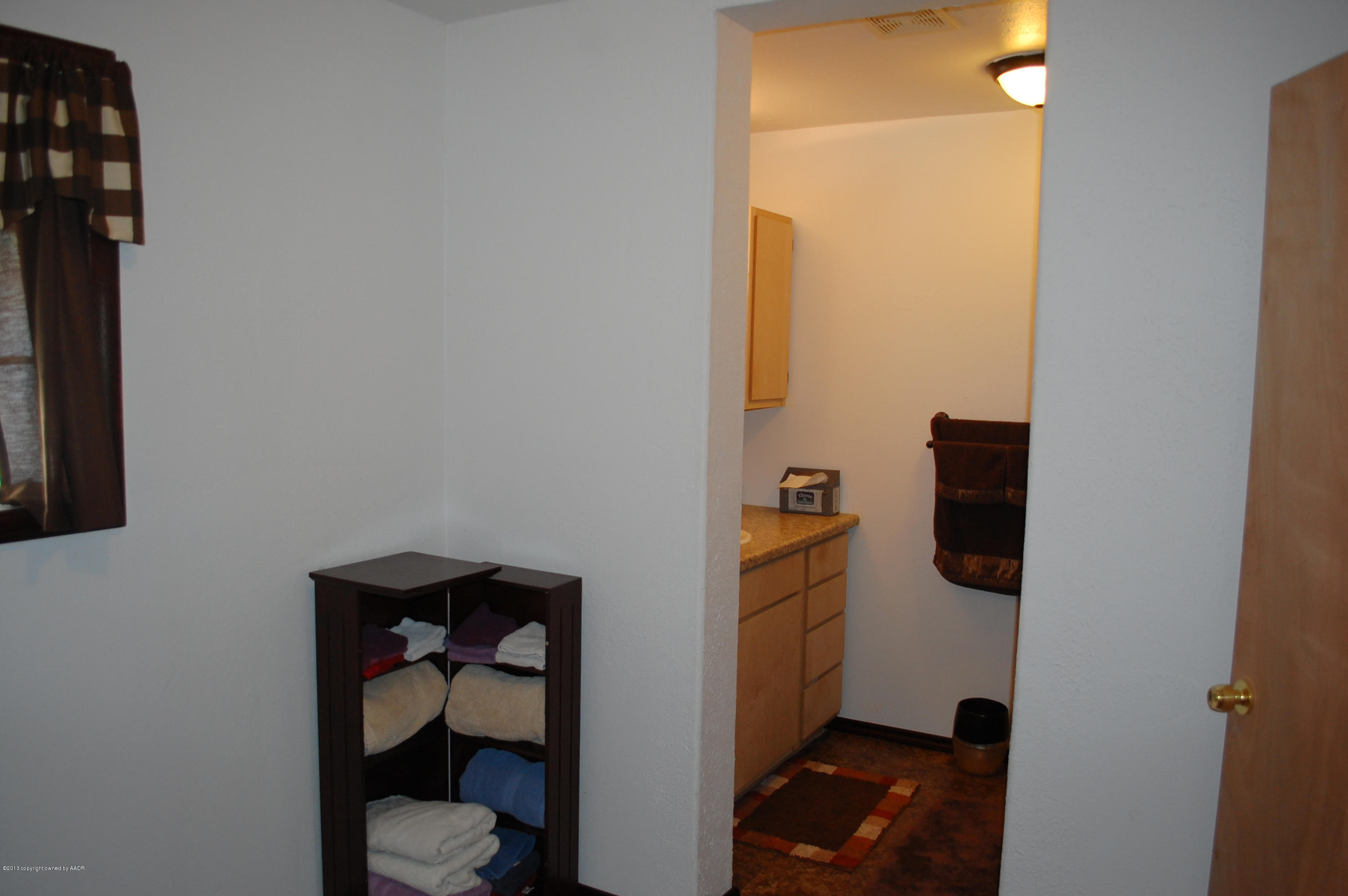 4323 South Monroe Street Amarillo, TX 79110 - Photo 17 of 34 Bathroom