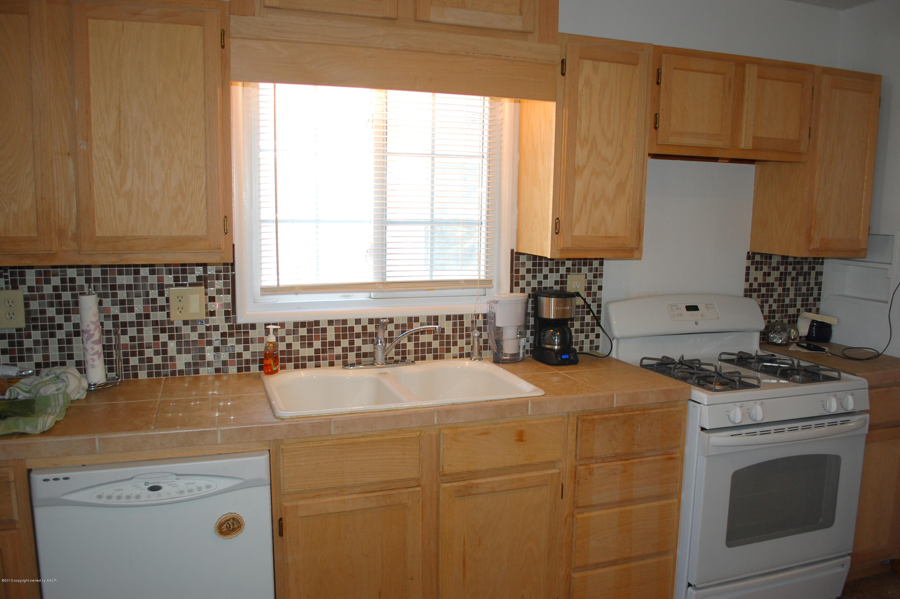 4323 South Monroe Street Amarillo, TX 79110 - Photo 9 of 34 Kitchen