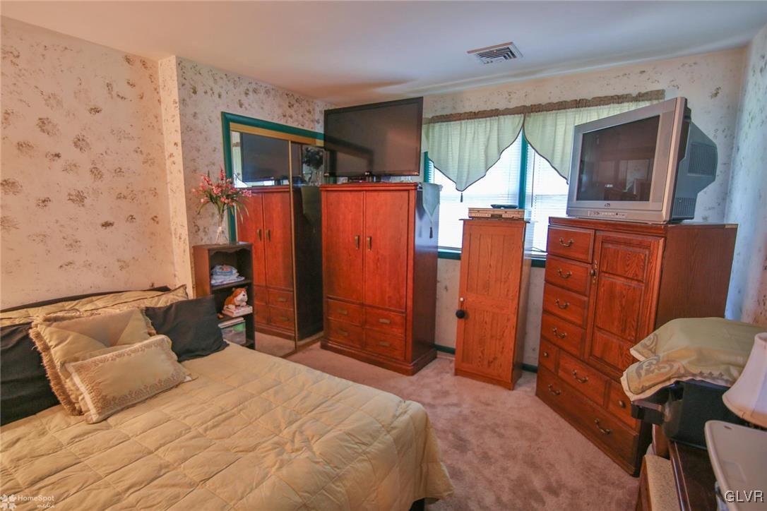 1215 Stark Road Bethlehem, PA 18017 - Photo 24 of 36 Gallery Image 24