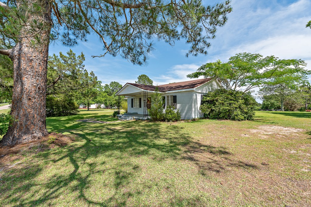 1526 Forrester Road Dothan, AL 36301 - Photo 3 of 28