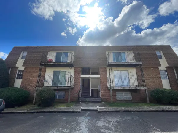 $1,050 | 709 Drew Avenue Northeast, Unit 2, Roanoke, VA 24012
