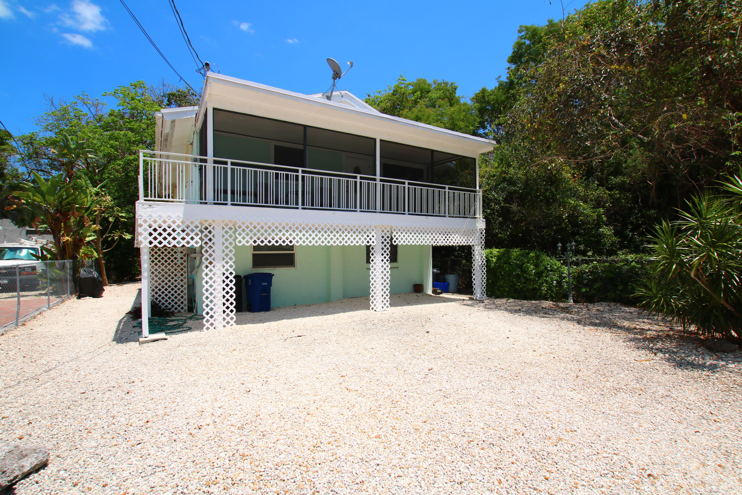 1014 Gibraltar Road Key Largo, FL 33037 - Photo 1 of 47 virtual-tour-208102-02