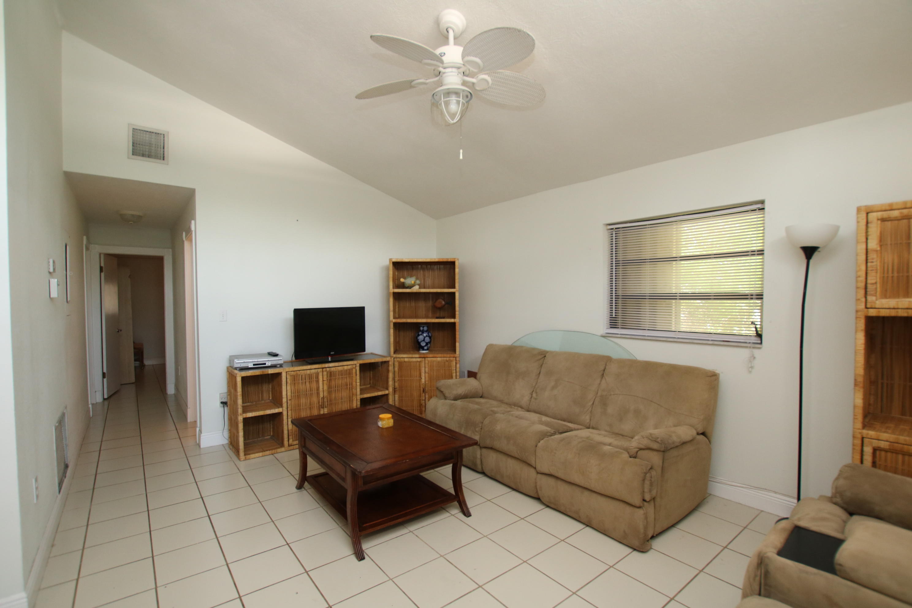 1014 Gibraltar Road Key Largo, FL 33037 - Photo 11 of 47 virtual-tour-208102-11