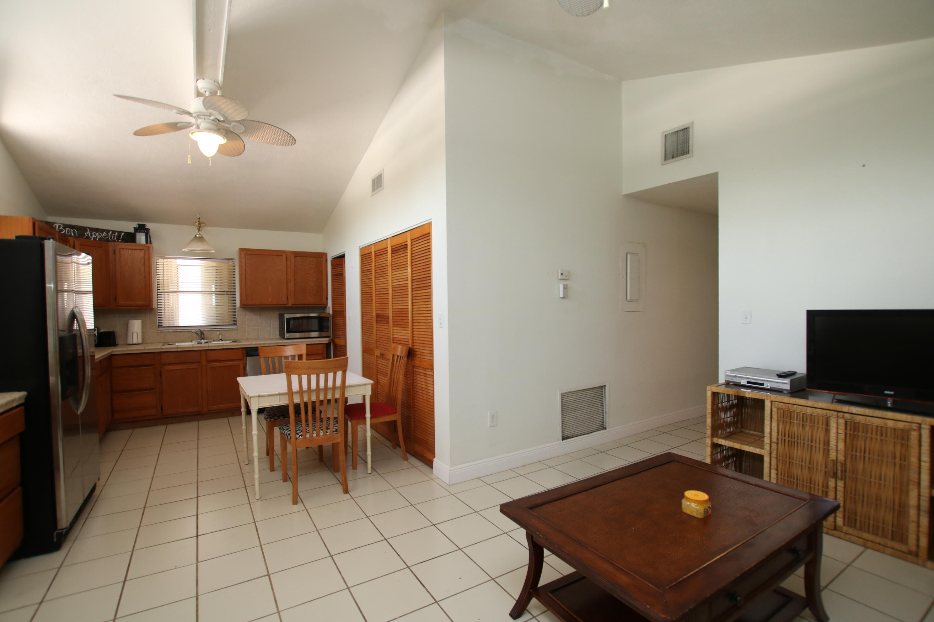 1014 Gibraltar Road Key Largo, FL 33037 - Photo 12 of 47 virtual-tour-208102-12