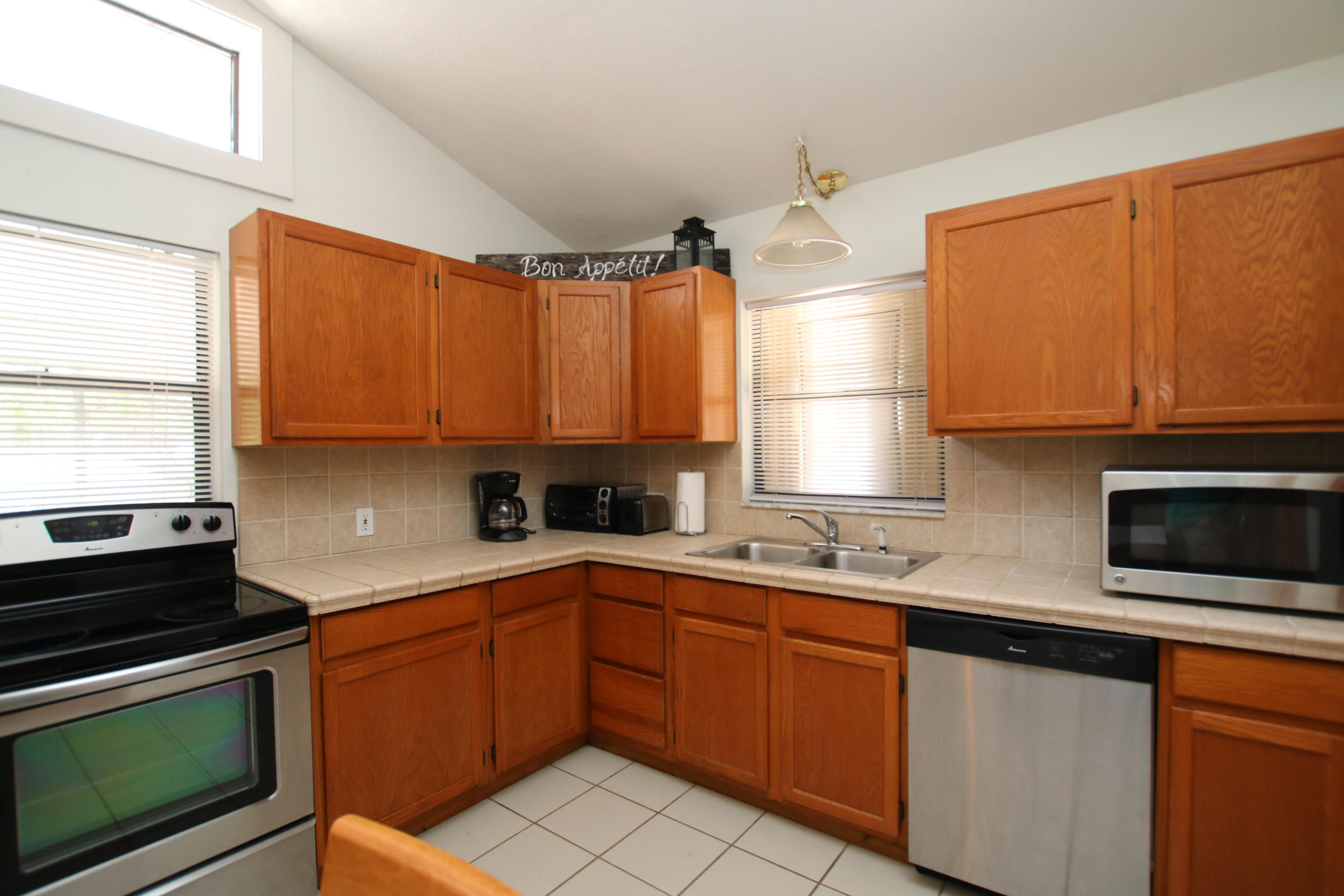 1014 Gibraltar Road Key Largo, FL 33037 - Photo 16 of 47 virtual-tour-208102-16