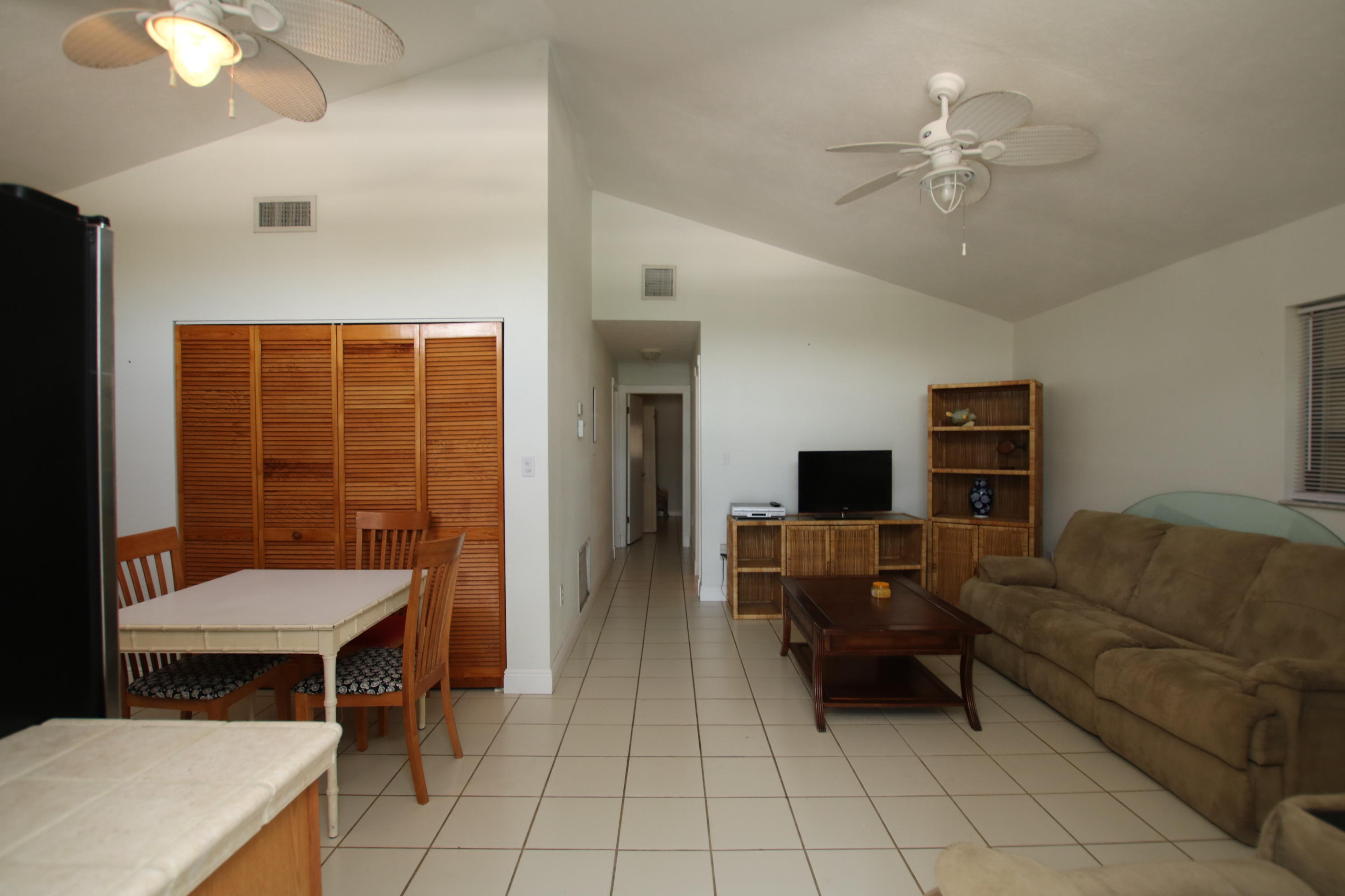1014 Gibraltar Road Key Largo, FL 33037 - Photo 10 of 47 virtual-tour-208102-10
