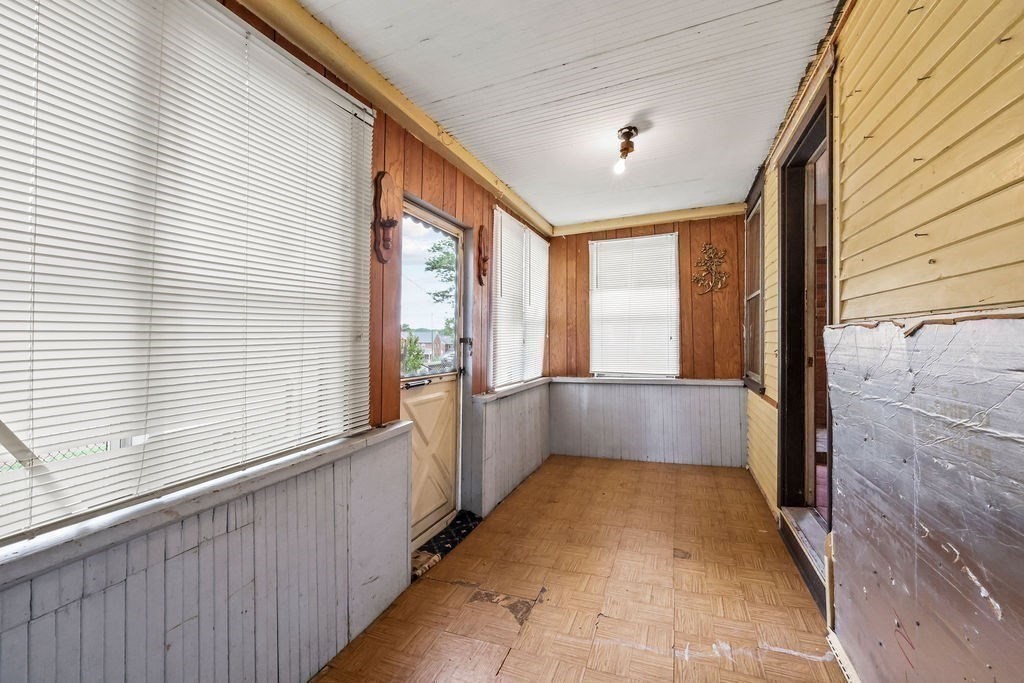 81 Healey Street Springfield, MA 01151 - Photo 7 of 31