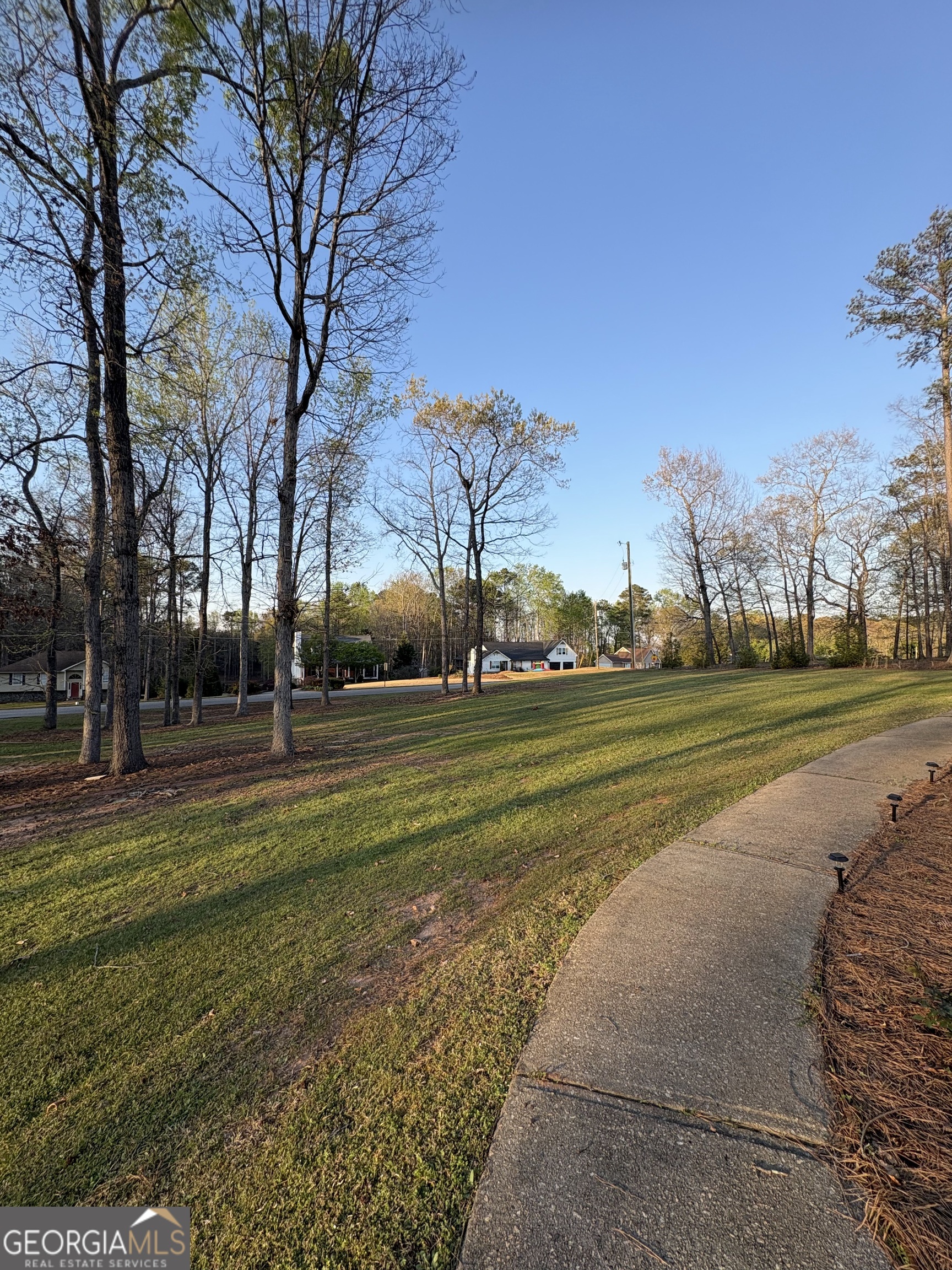 206 Oxford Road Griffin, GA 30223 - Photo 15 of 34 a view of a park