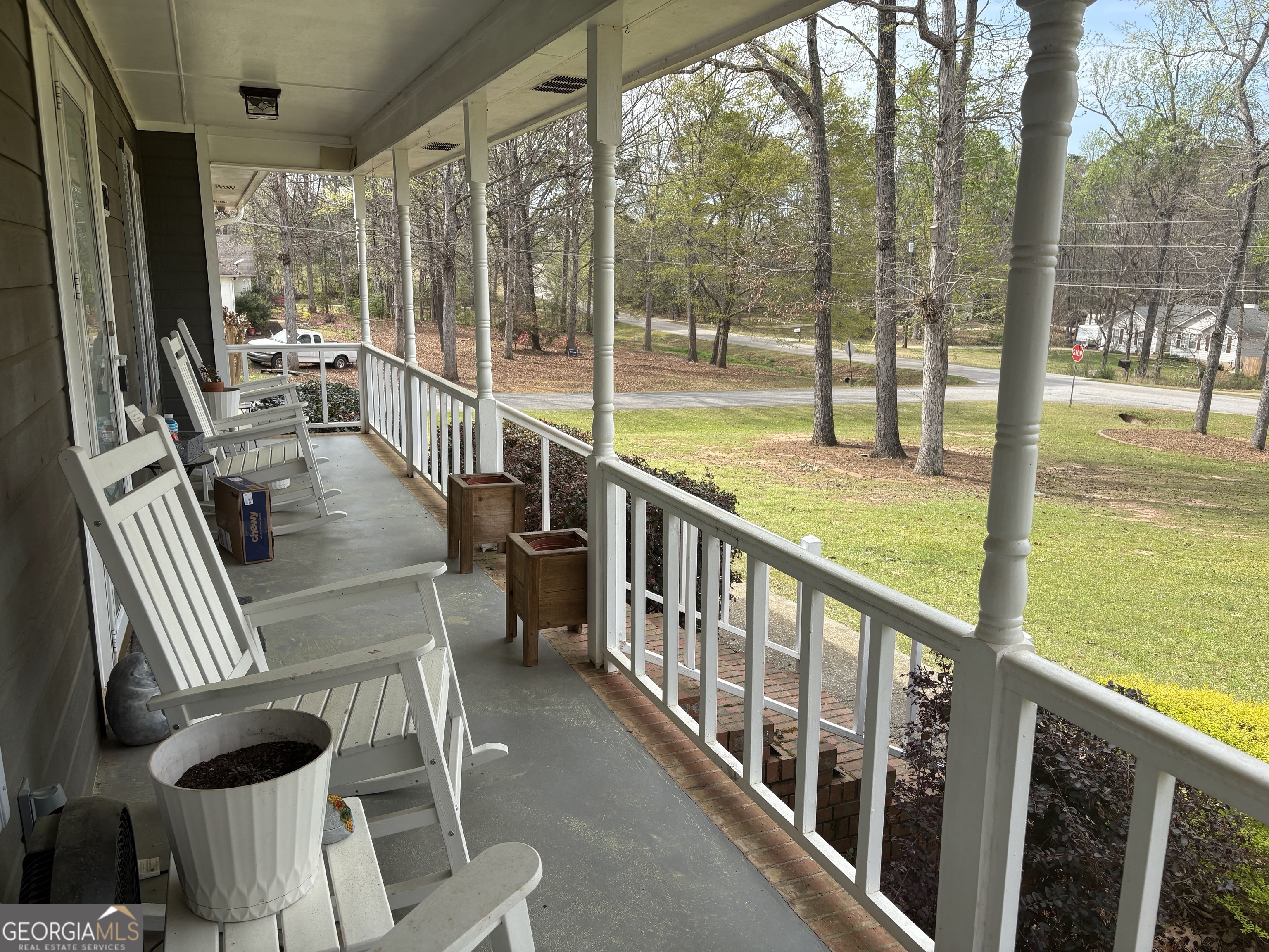 206 Oxford Road Griffin, GA 30223 - Photo 2 of 34 a view of porch with seating space