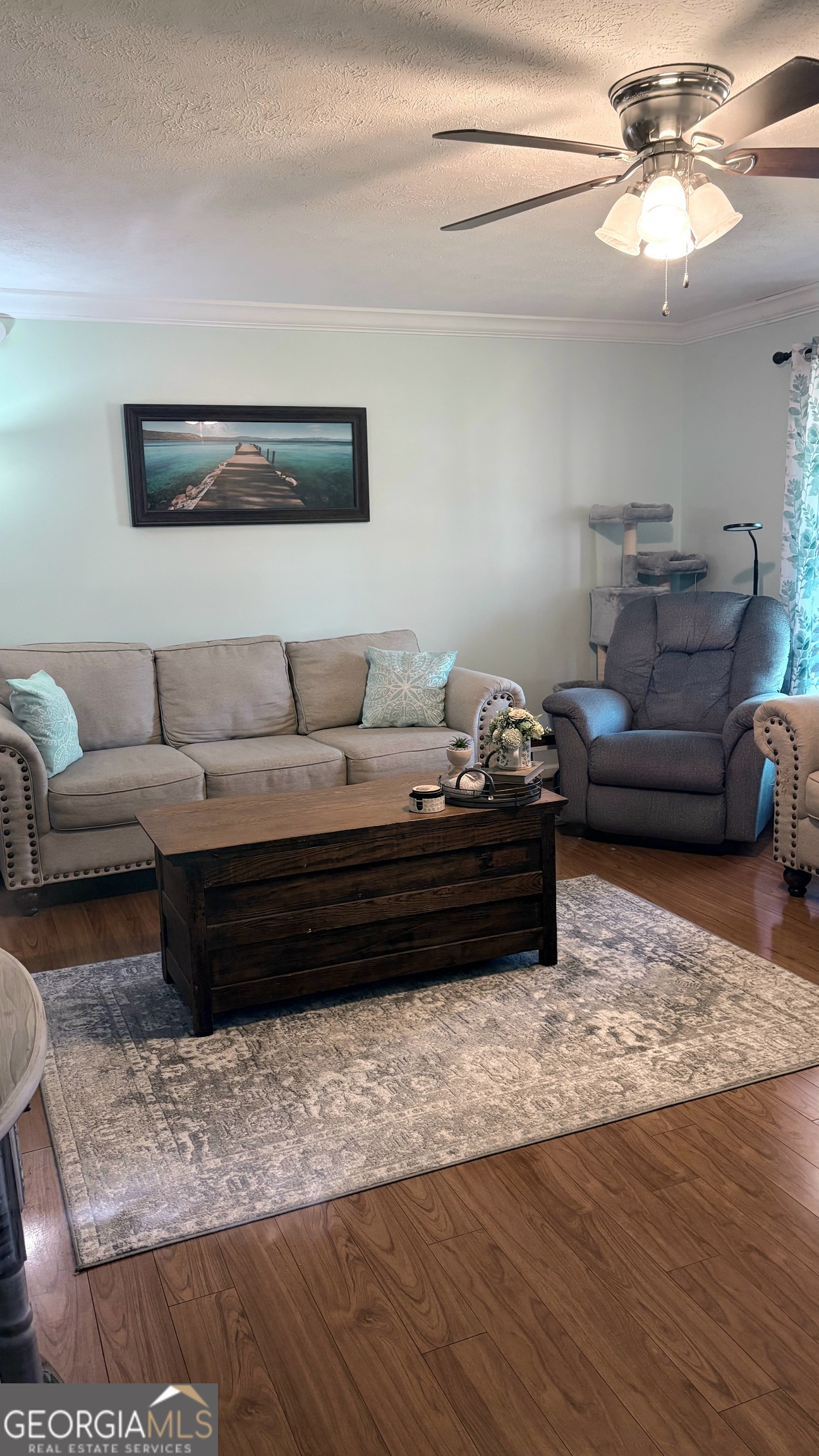 206 Oxford Road Griffin, GA 30223 - Photo 5 of 34 a living room with furniture