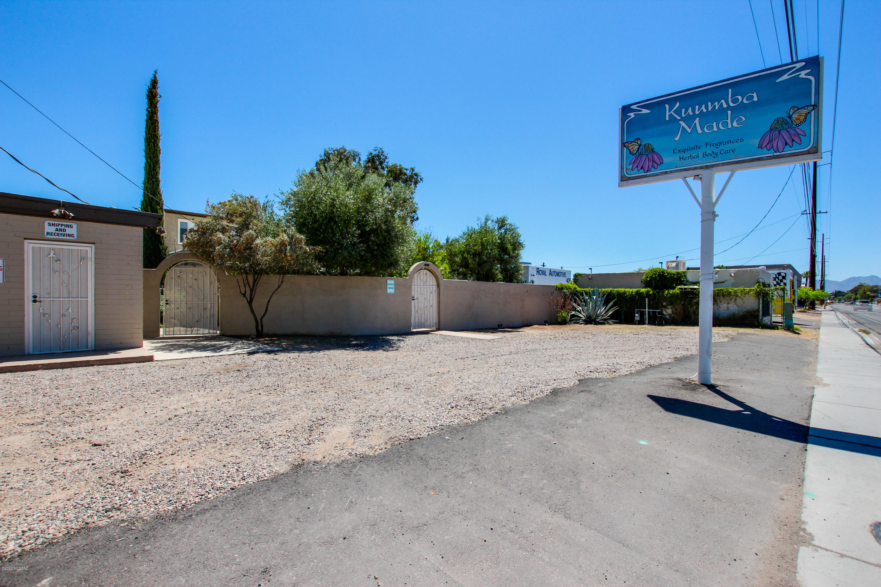 410 East Fort Lowell Road Tucson, AZ 85705 - Photo 2 of 14