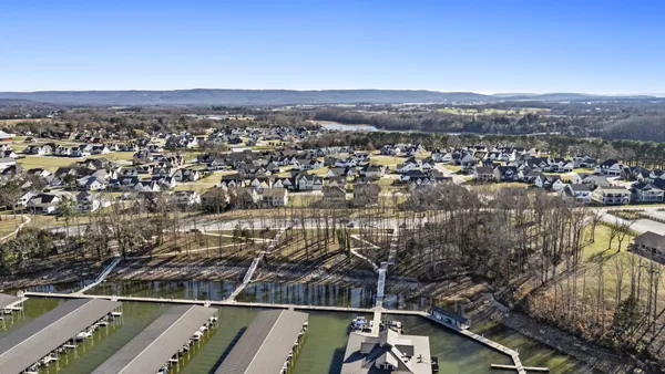 $879,900 | 53 River Watch Way, Winchester, TN 37398