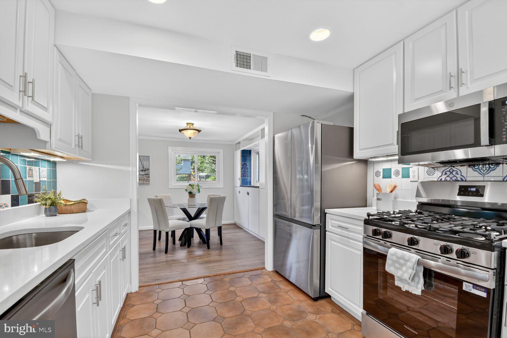 4401 Ferrara Drive Silver Spring, MD 20906 - Photo 12 of 36