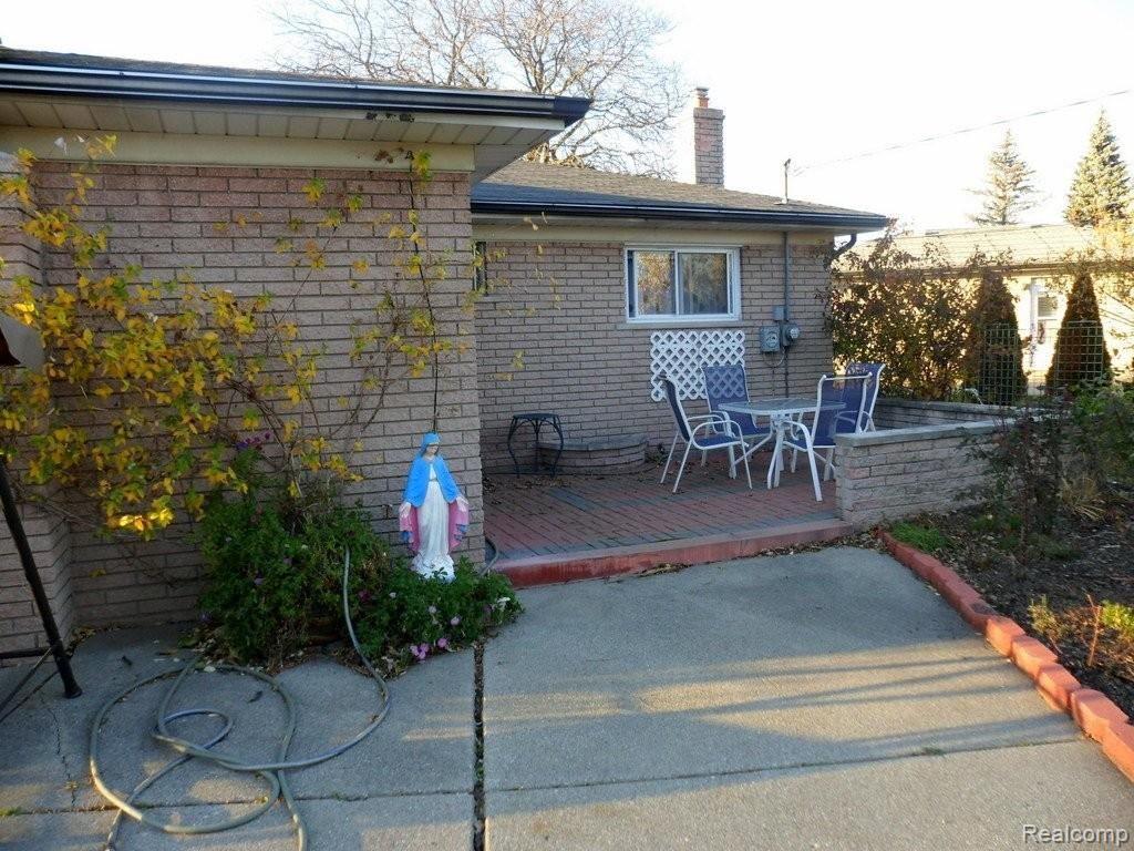 4870 Shell Court Warren, MI 48091 - Photo 21 of 25 Patio