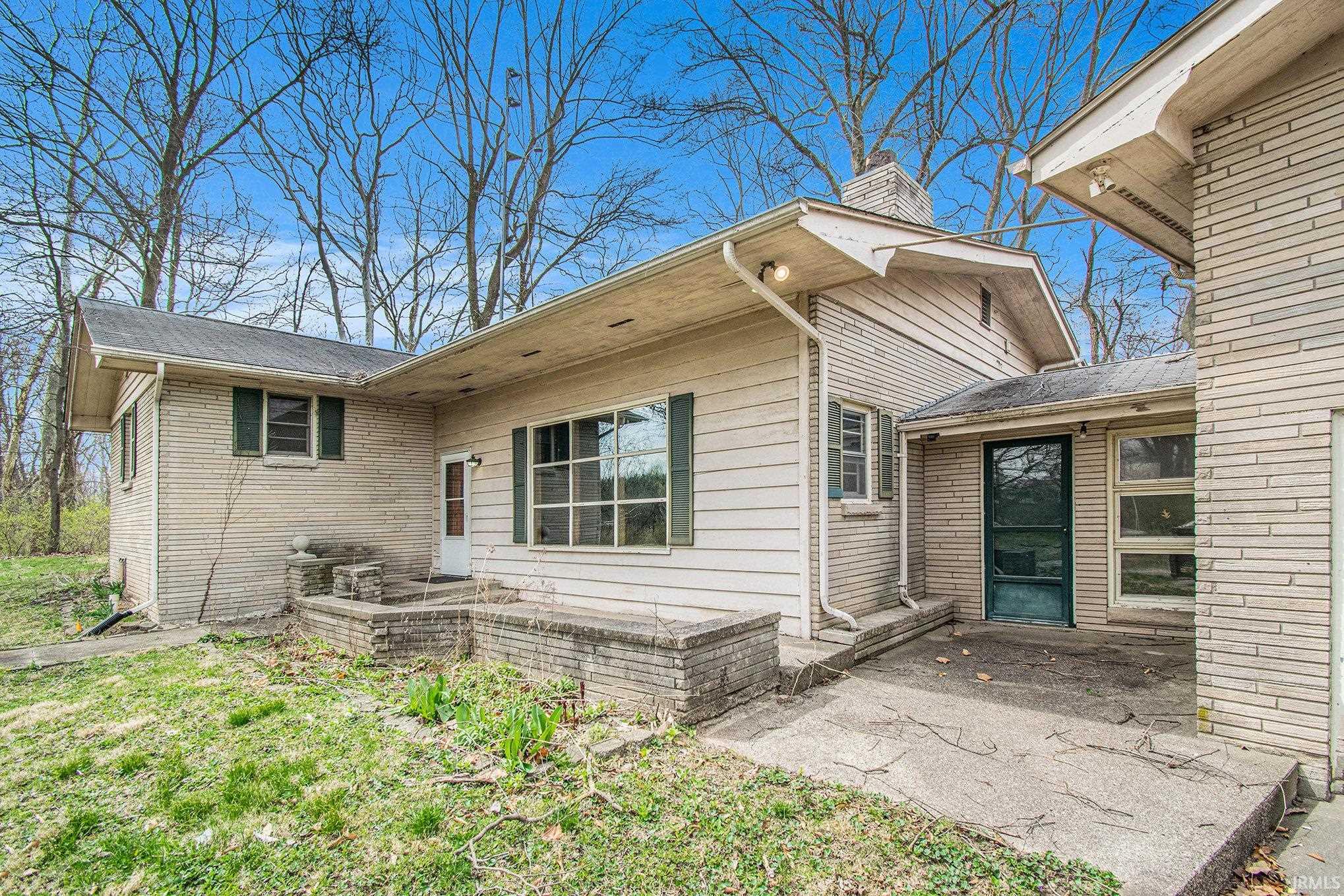 279 Parks Schram Road Warsaw, IN 46580 - Photo 2 of 36 Gallery Image 2