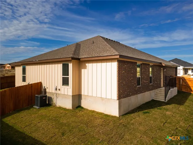 $390,000 | 101 Leon Lane, Copperas Cove, TX 76522