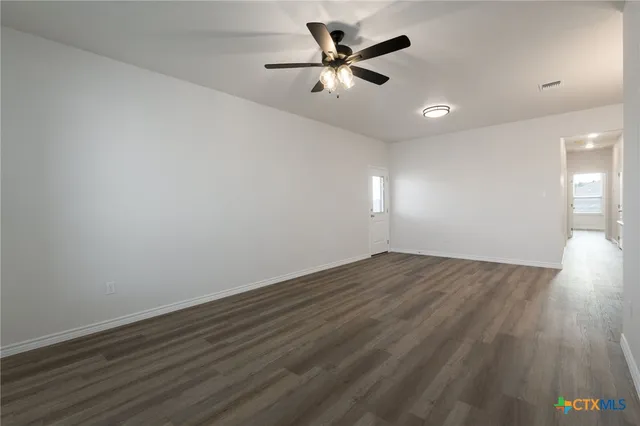 $390,000 | 101 Leon Lane, Copperas Cove, TX 76522