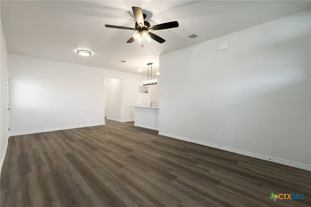 $390,000 | 101 Leon Lane, Copperas Cove, TX 76522