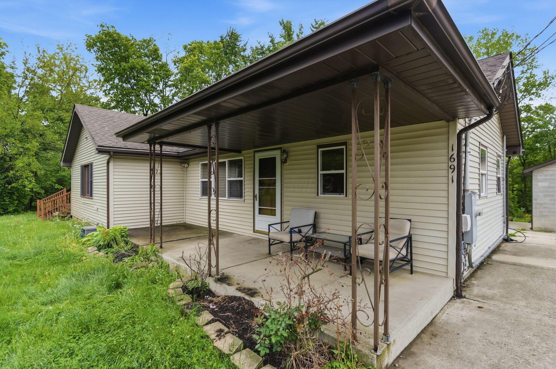 1691 Dyer Road Grove City, OH 43123 - Photo 6 of 108 front view