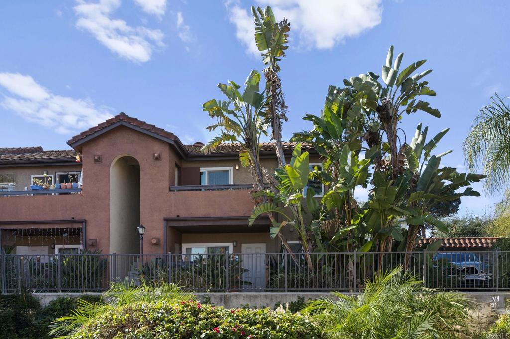 101 South Spruce Street, Unit 232 Escondido, CA 92025 - Photo 29 of 33 a house view with a garden space