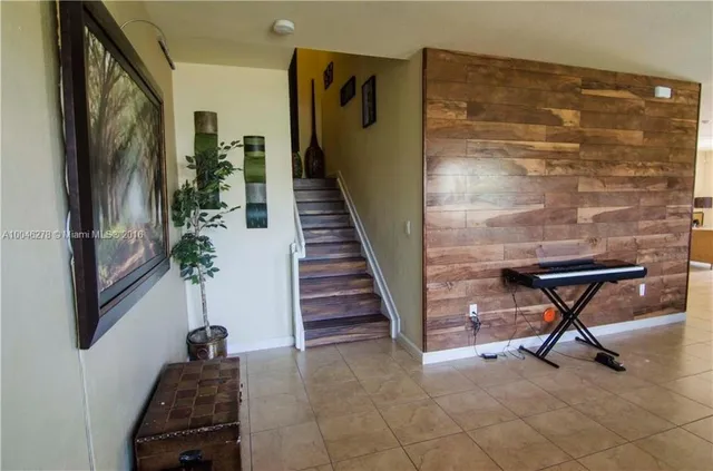 a view of entryway and hall