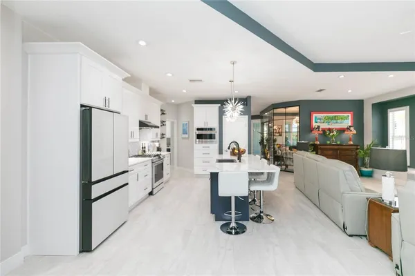 $399,900 | 204 Latitude Place, Apollo Beach, FL 33572
