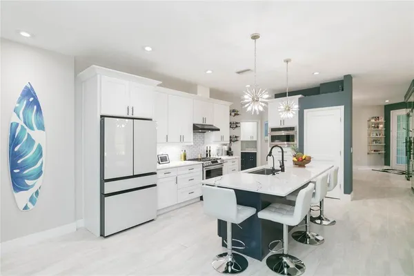 $399,900 | 204 Latitude Place, Apollo Beach, FL 33572