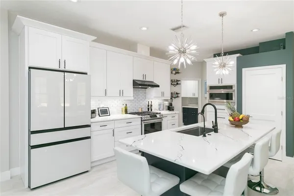 $399,900 | 204 Latitude Place, Apollo Beach, FL 33572