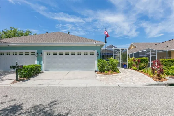 $399,900 | 204 Latitude Place, Apollo Beach, FL 33572