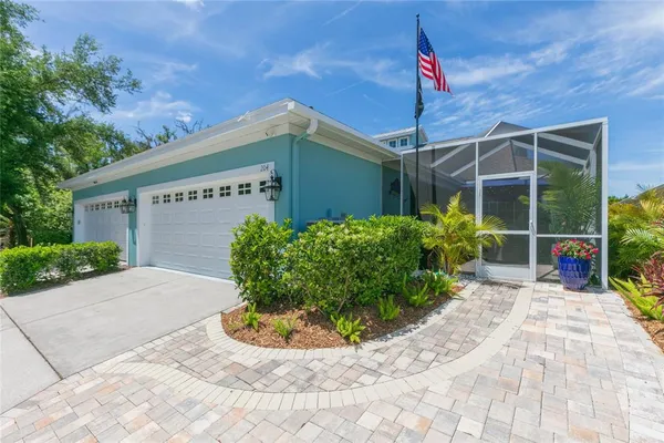 $399,900 | 204 Latitude Place, Apollo Beach, FL 33572