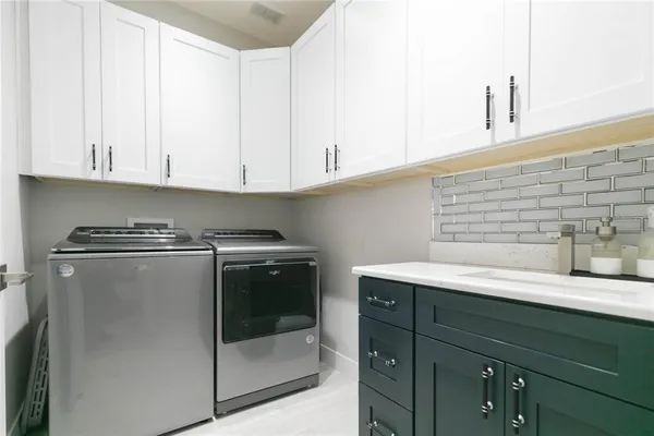 $399,900 | 204 Latitude Place, Apollo Beach, FL 33572