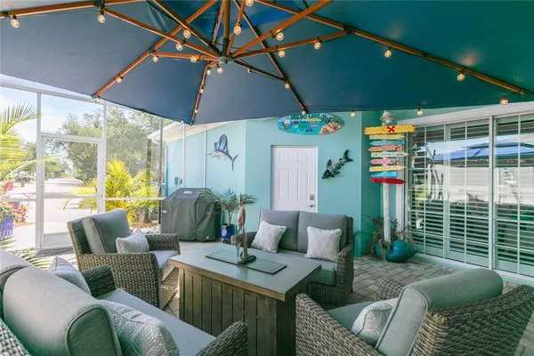 $399,900 | 204 Latitude Place, Apollo Beach, FL 33572