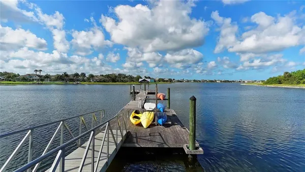 $399,900 | 204 Latitude Place, Apollo Beach, FL 33572
