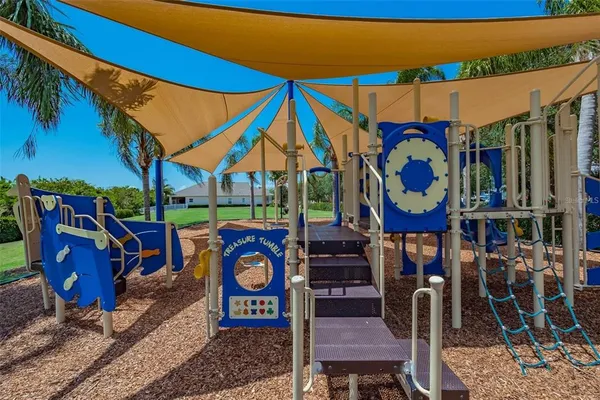 $399,900 | 204 Latitude Place, Apollo Beach, FL 33572