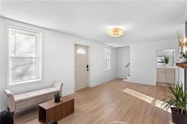 $235,000 | 828 East 82nd Street, Kansas City, MO 64131