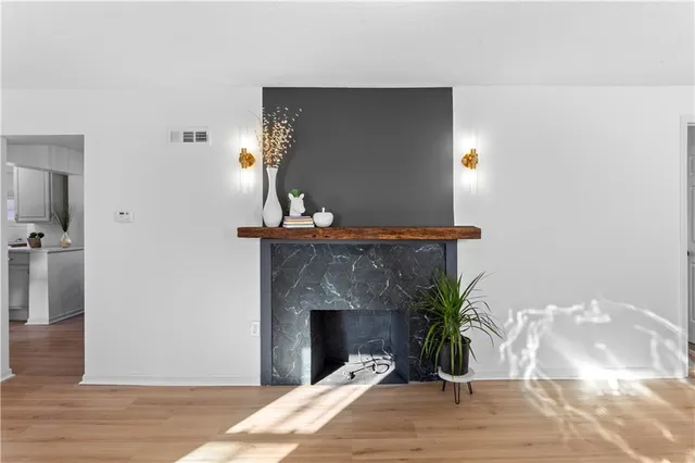 $235,000 | 828 East 82nd Street, Kansas City, MO 64131