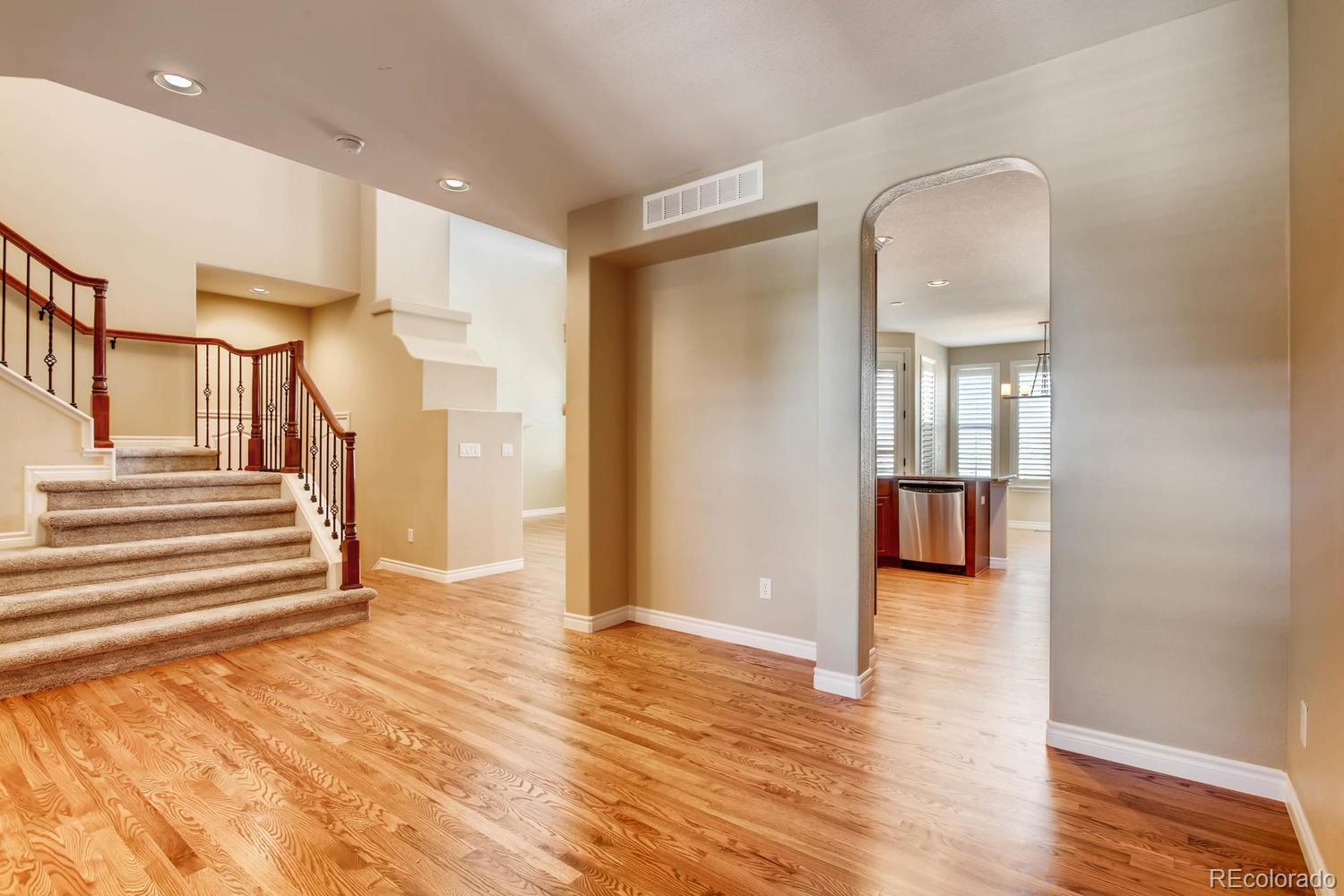 9399 Viaggio Way Highlands Ranch, CO 80126 - Photo 4 of 28 Gallery Image 4