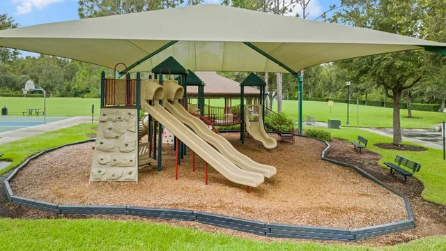 $420,000 | 4742 Rolling Greene Drive, Wesley Chapel, FL 33543