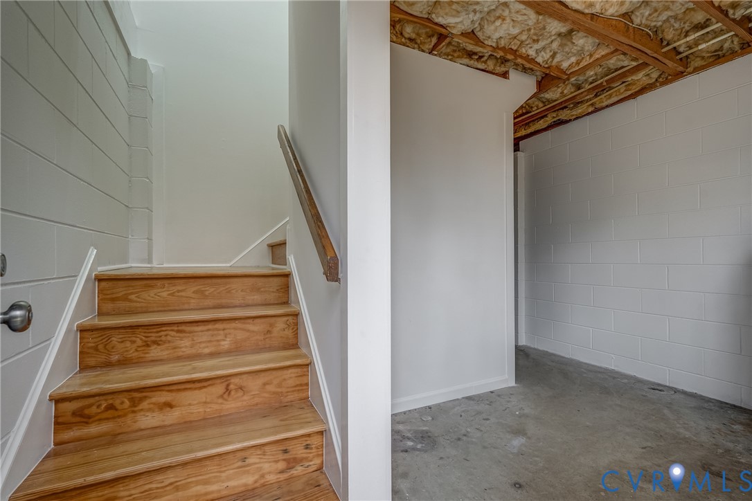 3534 Davis Mill Road Goochland, VA 23063 - Photo 36 of 40 a view of entryway