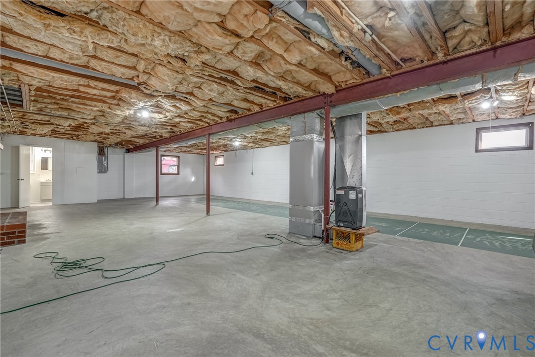 3534 Davis Mill Road Goochland, VA 23063 - Photo 39 of 40 a view of a room with gym equipment
