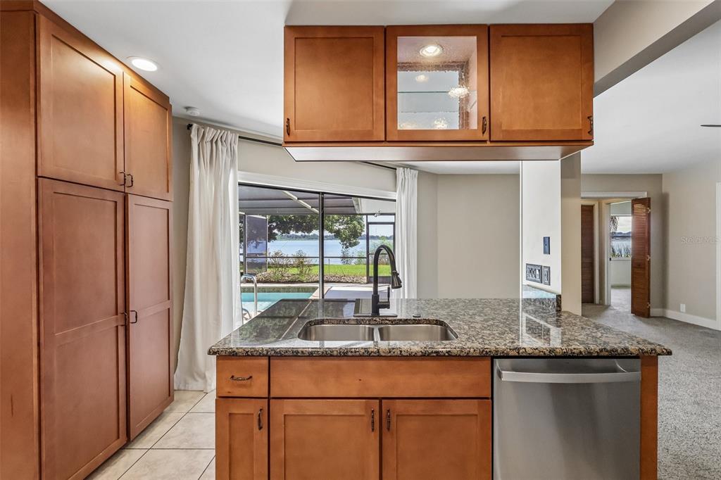 308 Hernando Road Winter Haven, FL 33884 - Photo 11 of 32 Gallery Image 11