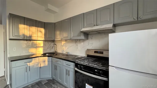 $3,000 | 109-04 Corona Avenue | South Corona