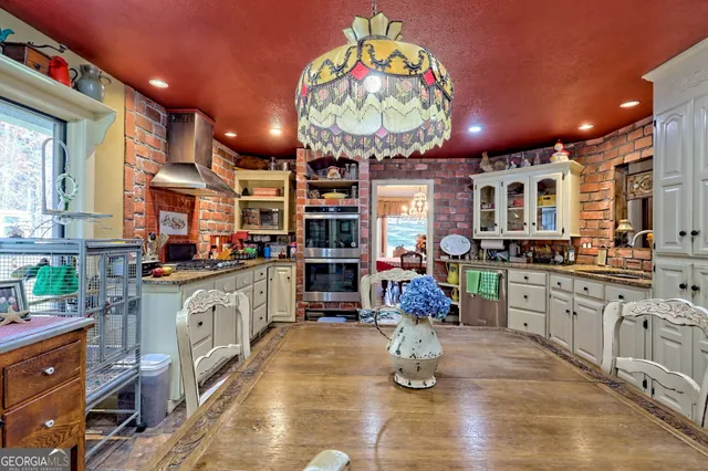 $725,000 | 428 Orchard View Lane, Lakemont, GA 30552