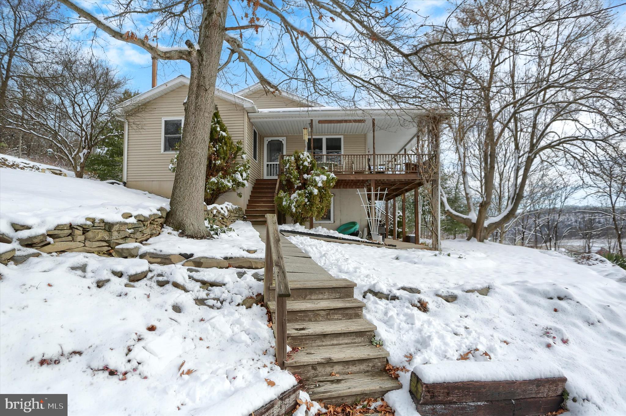 83 Woodpecker Drive Mount Pleasant Mills, PA 17853 - Photo 3 of 87